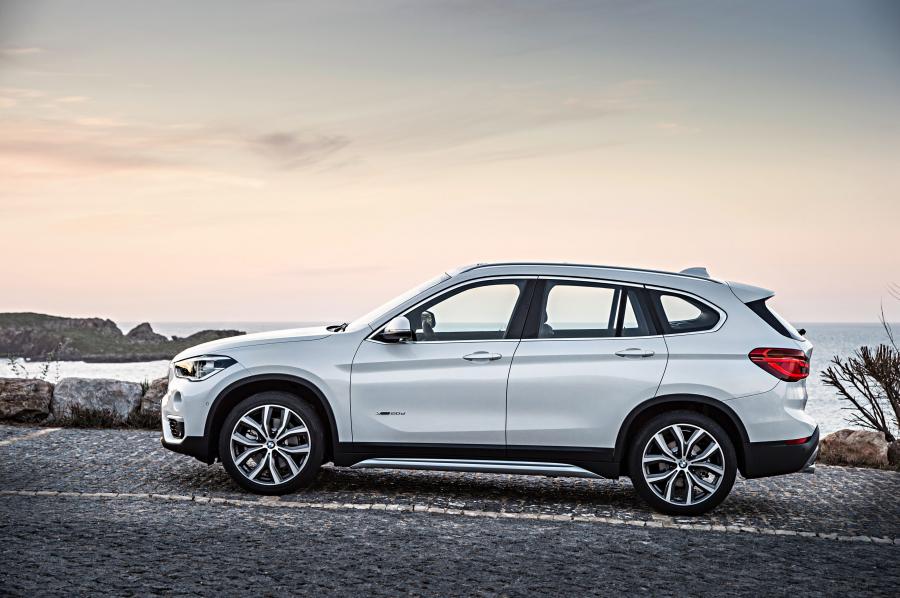  BMW X1 xDrive20d xLine (F48) 2015 года  (WW) (фото 30 из 59)